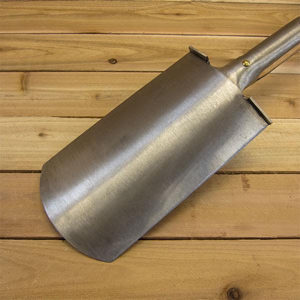 Large Garden Spade with steps by Sneeboer Tools