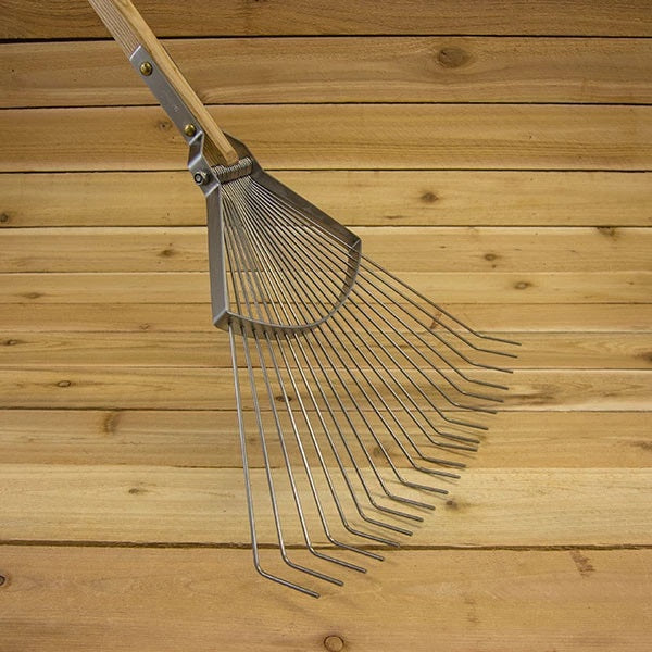 Leaf Rake 20-Tine by Sneeboer